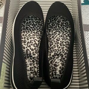 Aubrey Lynn Amelina Stripe Knit slip on shoes